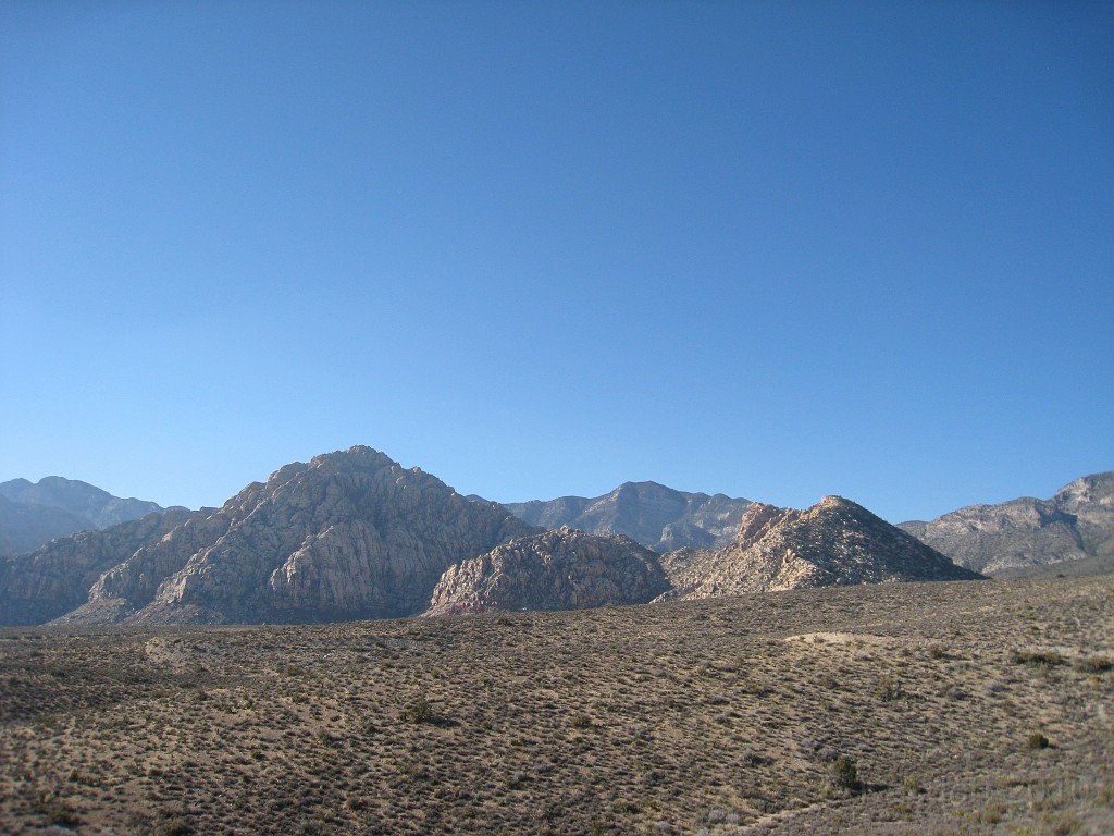 Las Vegas 2010 - Red Rock 0731.JPG - The 2010 Las Vegas Fire - Ice and Sweat Tour. Half Marathon, Red Rock Canyon, Casinos, Valley of Fire.... and buffets!